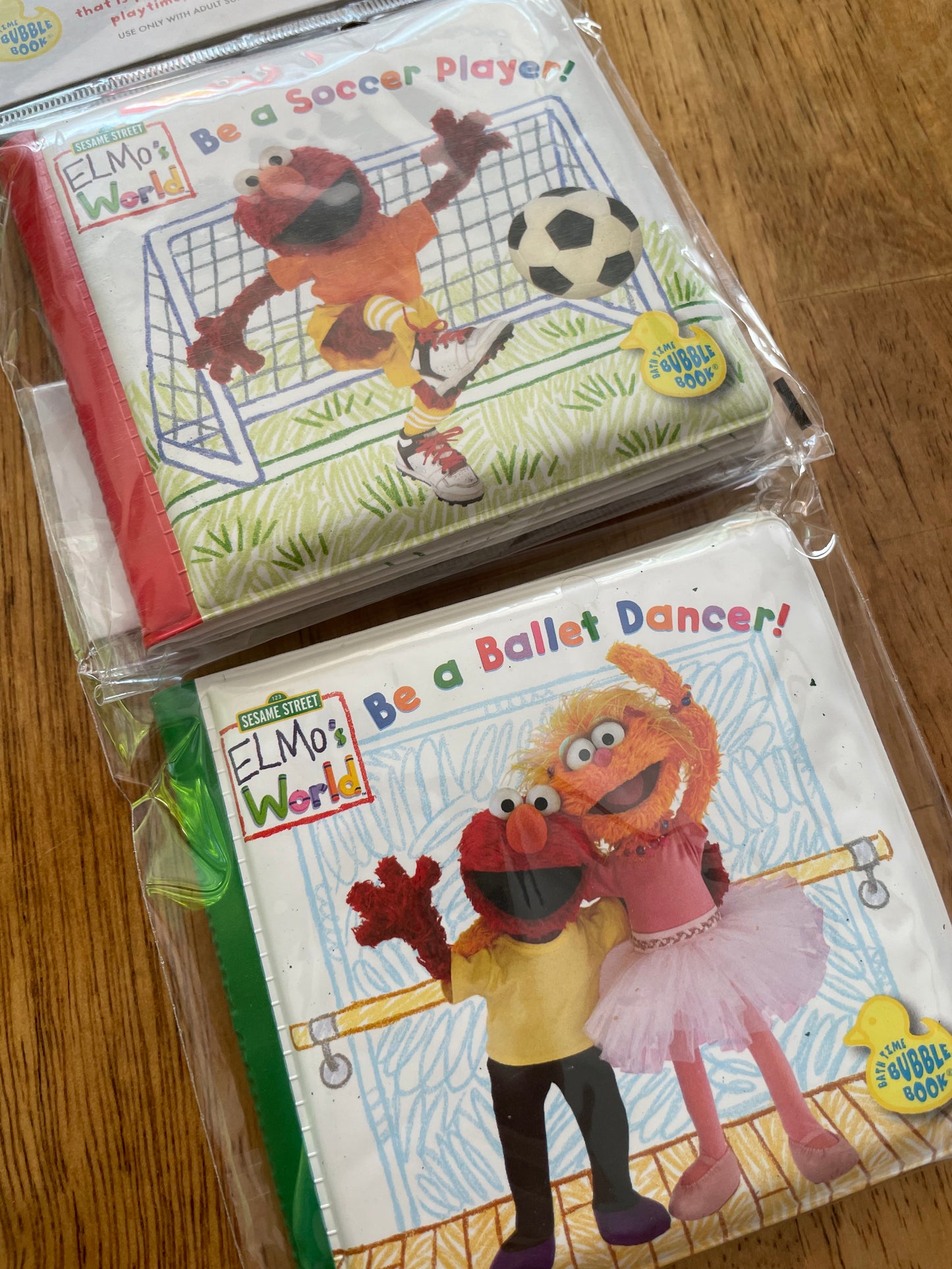 2 Sesame Street Bath Time Books