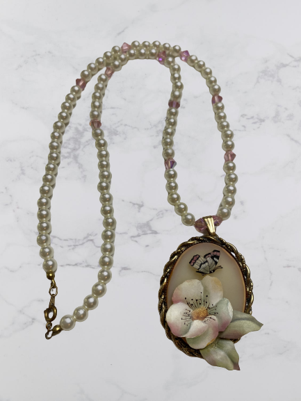 Pearl Cameo Necklace Costume Jewelry