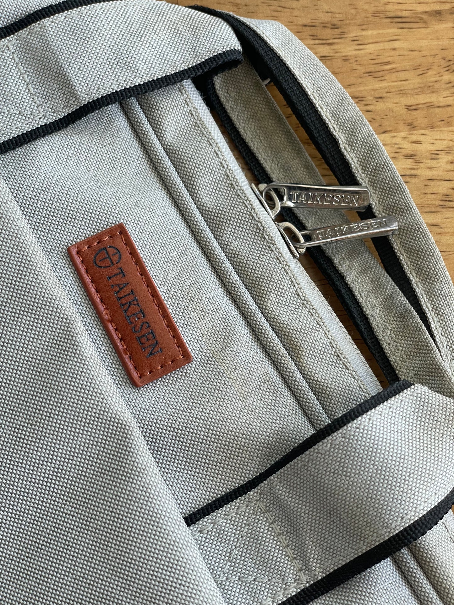 Taikesen Laptop Bag ~ Broken Zipper