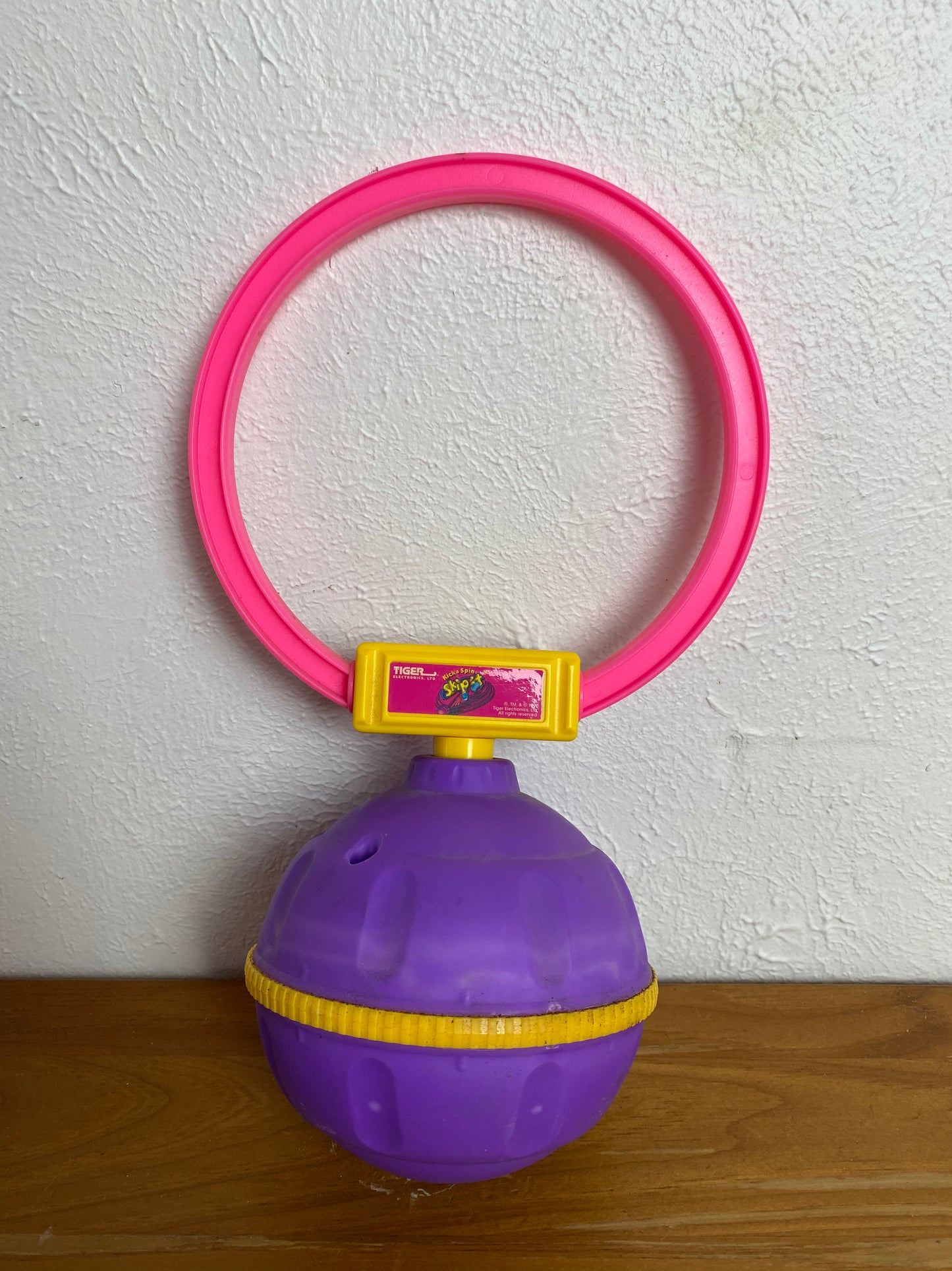Retro Tiger Skip It Jumping Toy from 1988