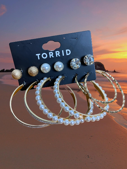 Torrid Earrings Set ~ New