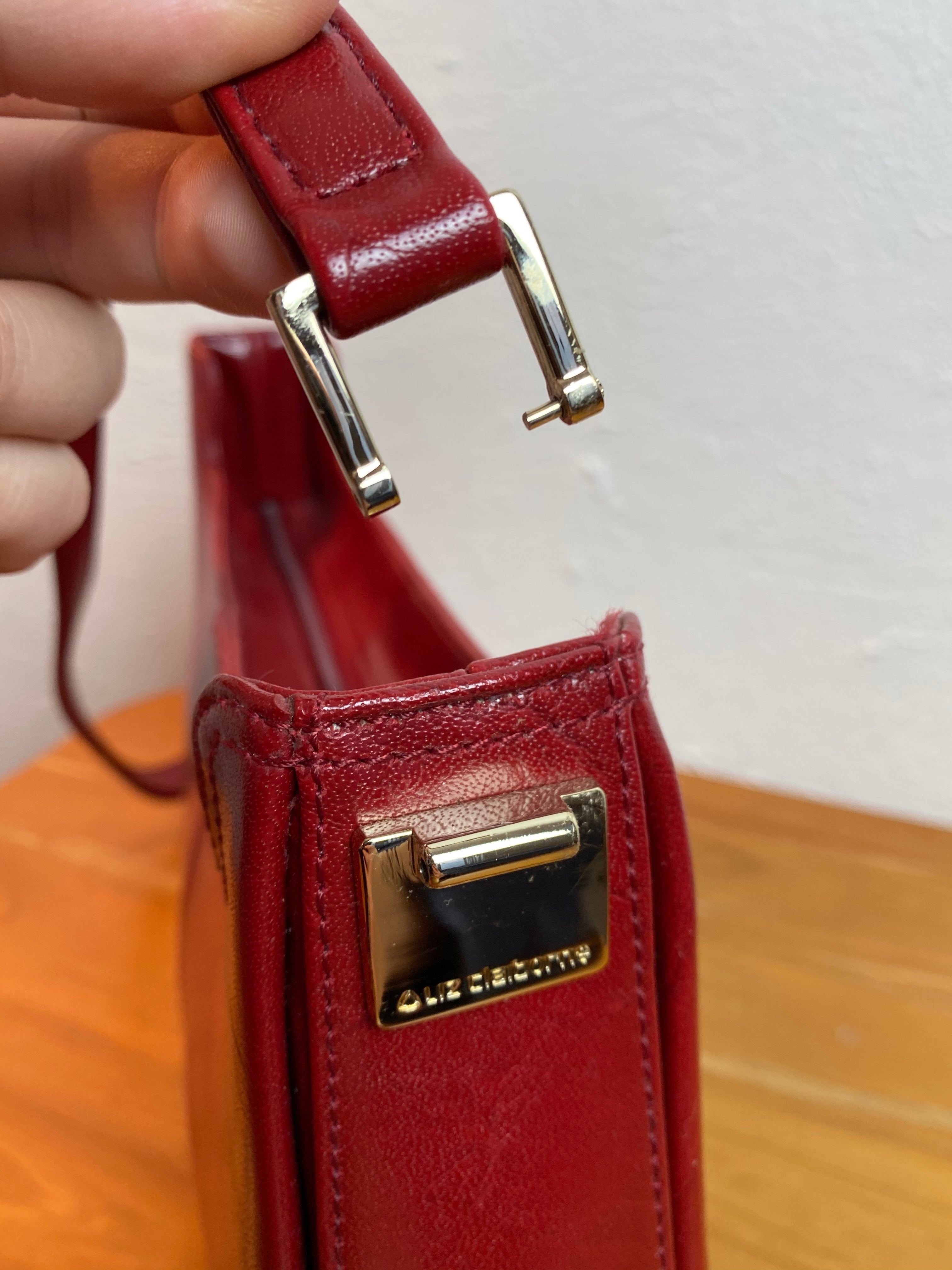 Buy Brand New & Pre-Owned Luxury Liz Claiborne Red Croc Effect Shoulder Bag  Online | Luxepolis.com